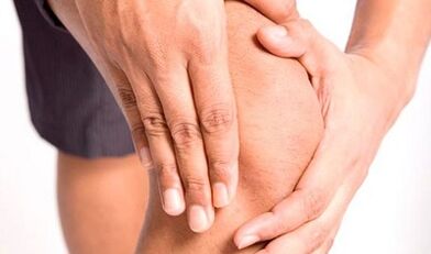 What symptoms of distinguishing arthritis from arthrosis from arthrots